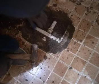 闽侯卫生间漏水维修公司为您分享下卫生间渗水如何处理及注意事项